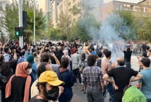 ইরানে ফের চলছে জেন-জি বিক্ষোভ