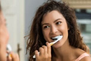 রাতে দাঁত ব্রাশ না করে ঘুমানোর ক্ষতিকর দিক জানুন