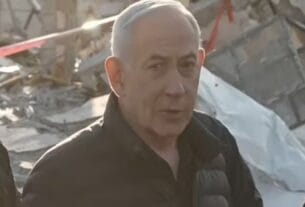 কার্যালয়ে ইরানের হামলা, কয়েক ঘন্টা পর জনসমক্ষে নেতানিয়াহু