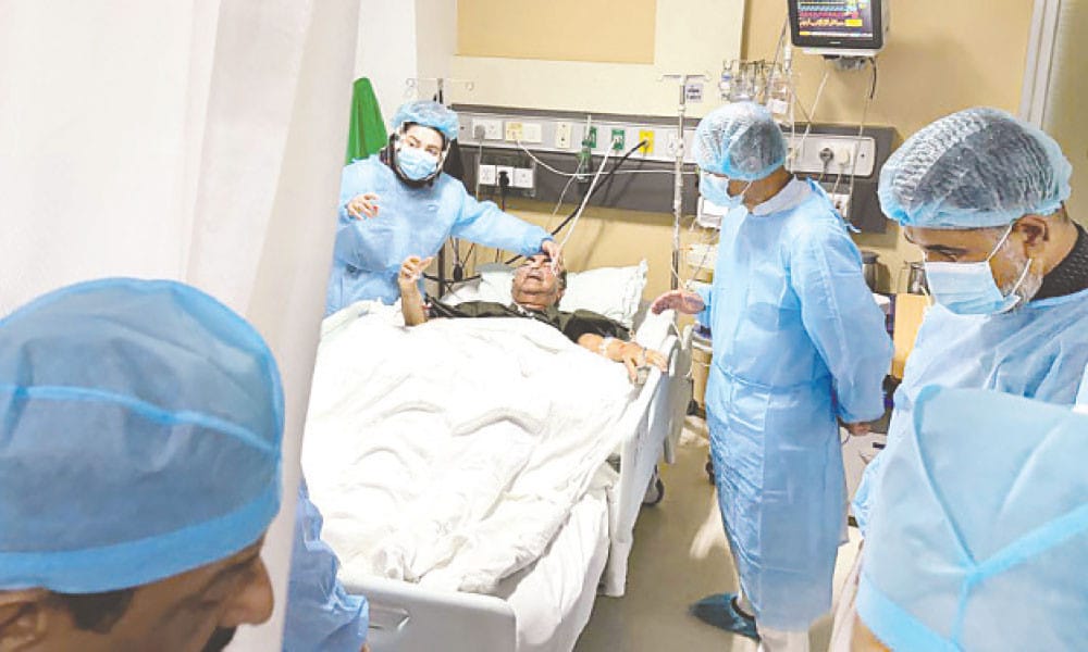 মির্জা আব্বাসের মস্তিষ্কে দুই দফা অস্ত্রোপচার, শয্যাপাশে প্রধানমন্ত্রী