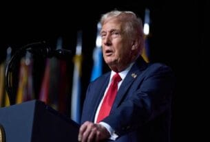 তেলের দাম বাড়ায় যে বড় সিদ্ধান্ত নিয়েছেন ট্রাম্প