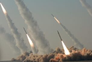 মধ্যপ্রাচ্যের ২৭টি মার্কিন ঘাঁটিতে আইআরজিসির হামলা