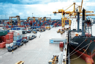 ২৭ দিনে চট্টগ্রাম বন্দরে ভিড়েছে ৩০ জাহাজ, পথে আরও ৪টি