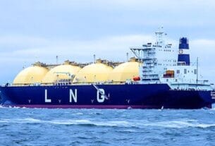 ইরানি হামলায় এলএনজি উৎপাদন স্থগিত করলো কাতার