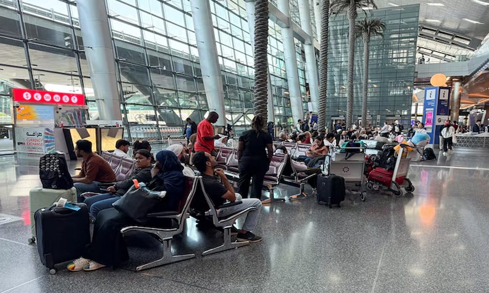 মধ্যপ্রাচ্যের এক ডজনেরও বেশি দেশ দ্রুত ছাড়তে মার্কিন নাগরিকদের নির্দেশ