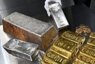 বিশ্ববাজারে স্বর্ণ ও রুপার দামে পতন